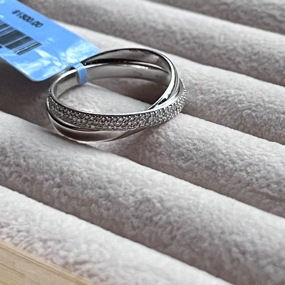 R058 | Natural Diamond Double Interlocked Ring - Picture 7 of 8